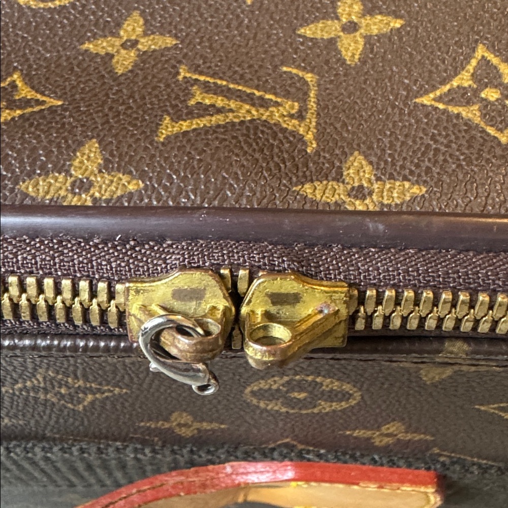 LV Monogram Suitcase 24” Vachetta Missing Pulls - Picture 13 of 17